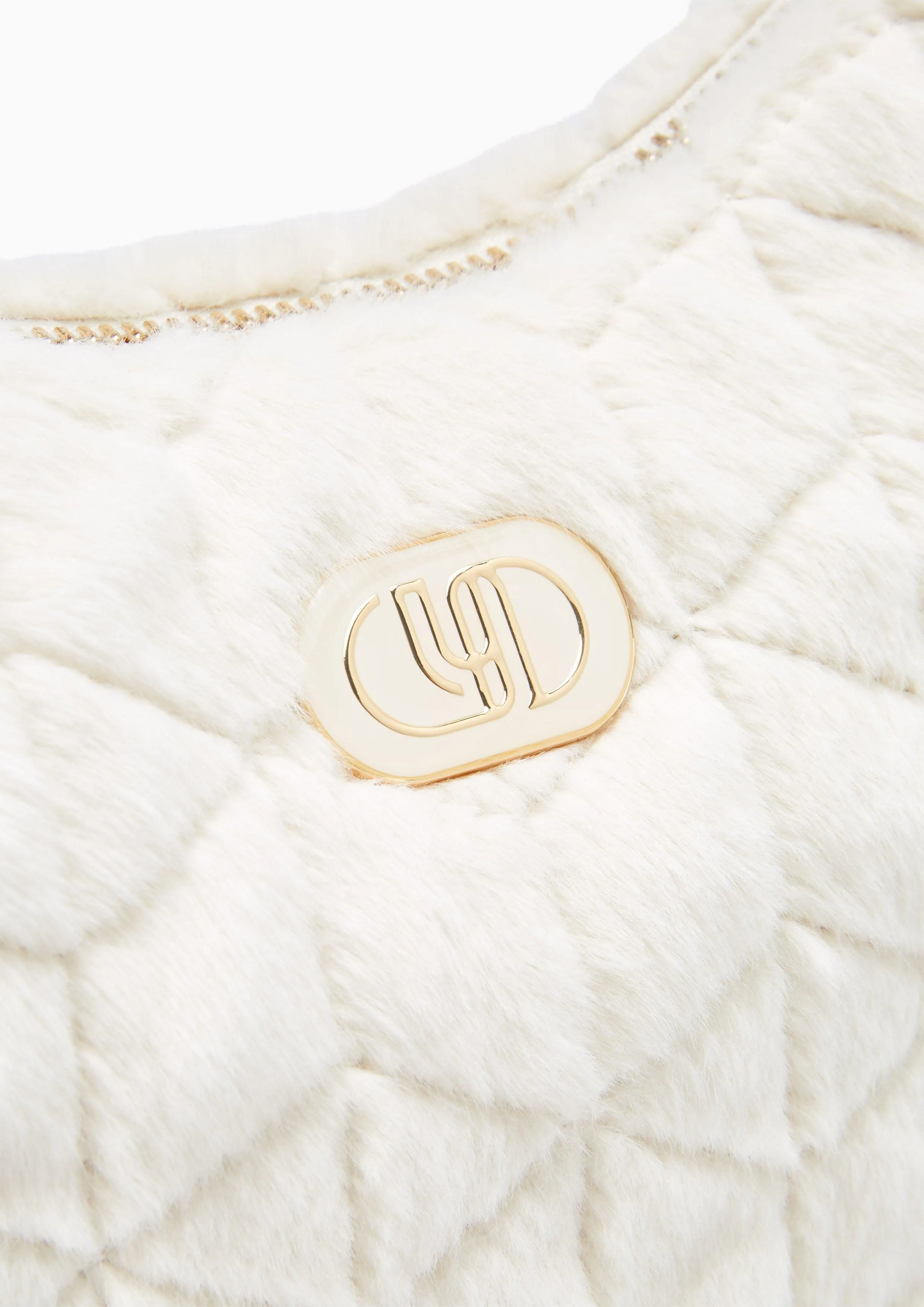 Abbey Fur Inf Shoulder Bag M Off-White