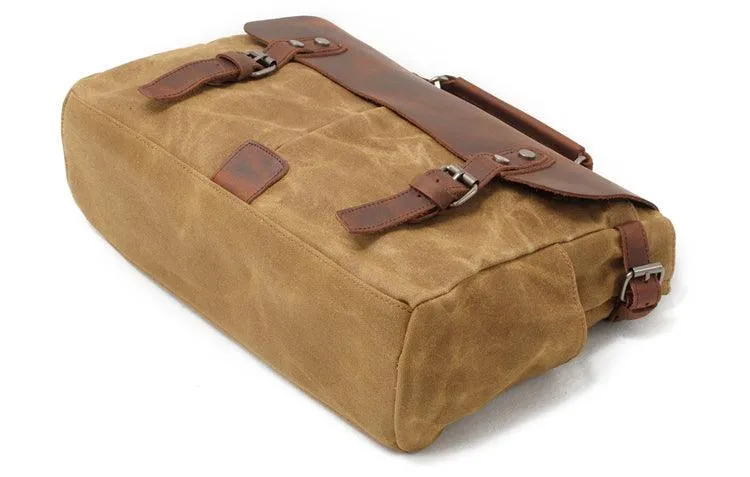 Casual Canvas Travel Messenger Bag-Brown