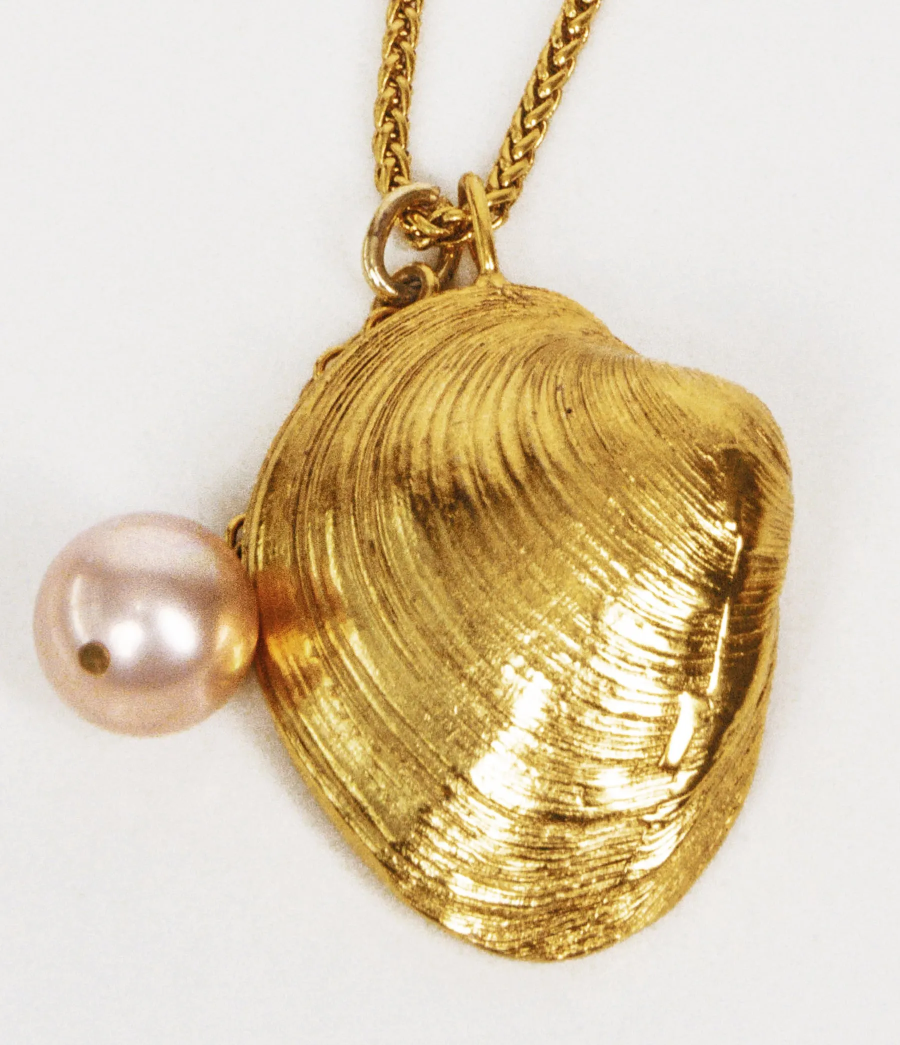 Clam Necklace with Pearl