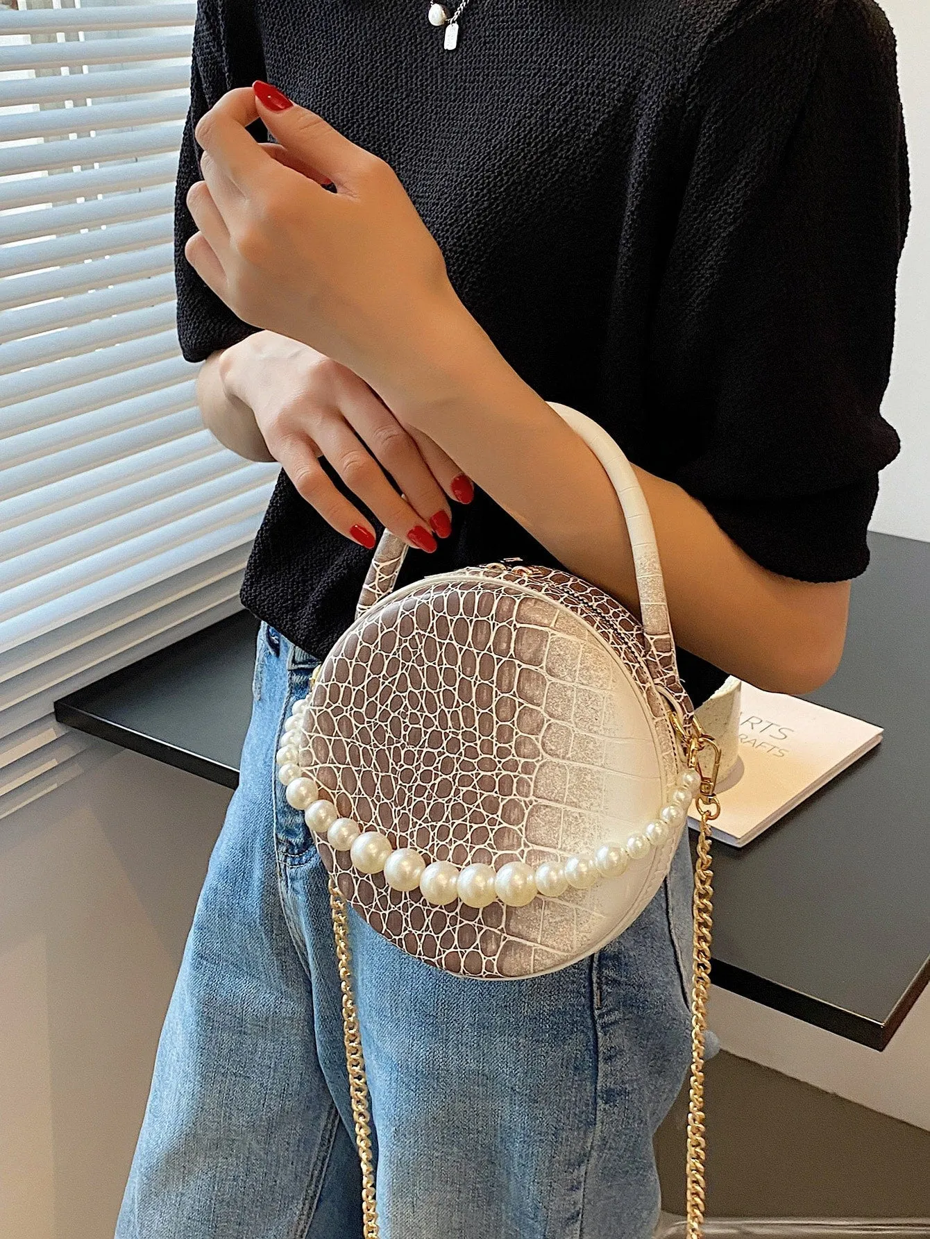 Faux Pearl Beaded Chain Circle Bag