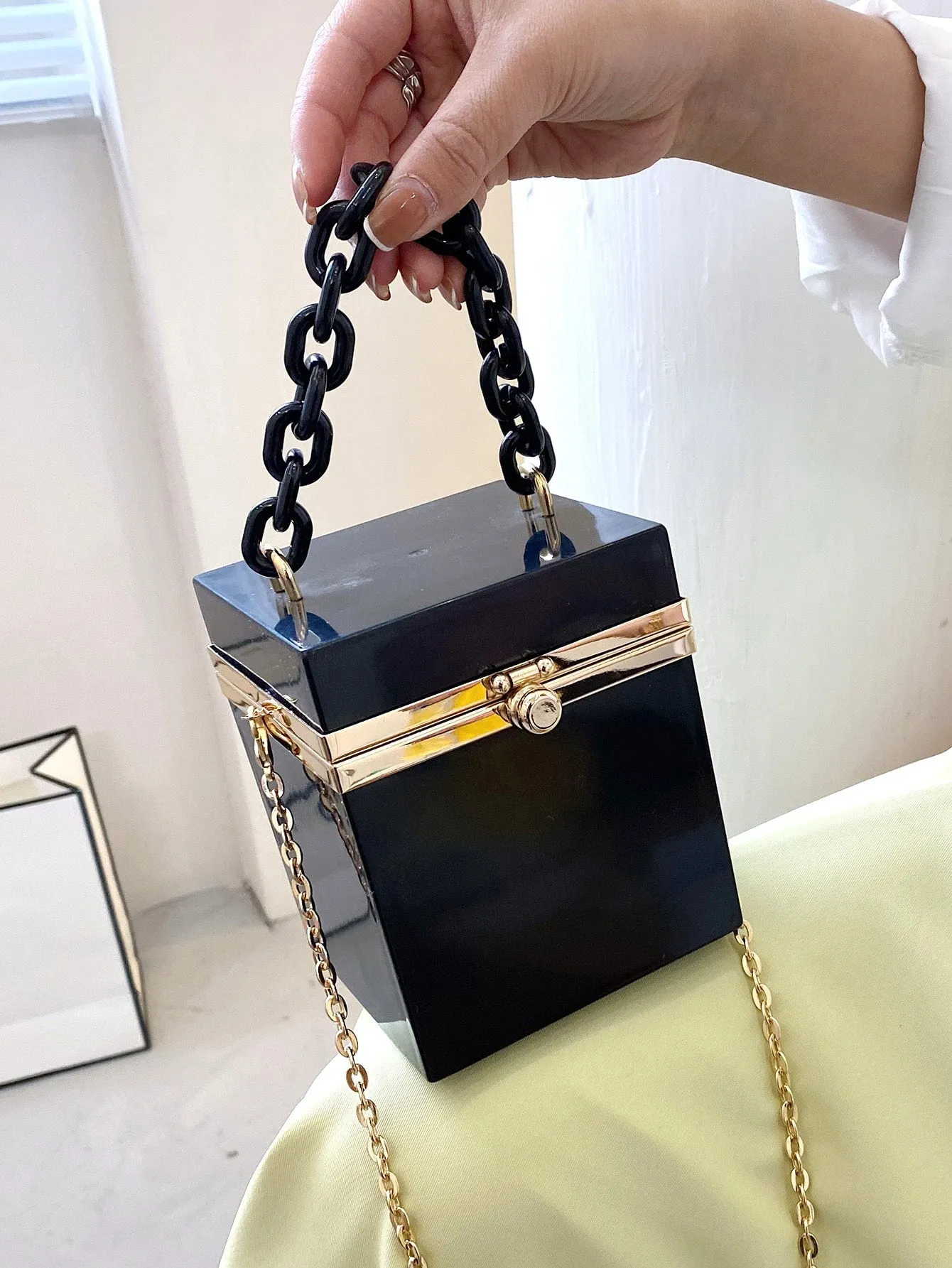 Mini Metal Lock Chain Box Bag