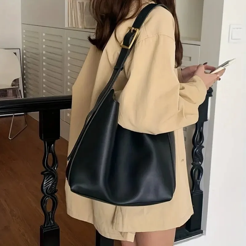 Minimalist Leather Shoulder Bag