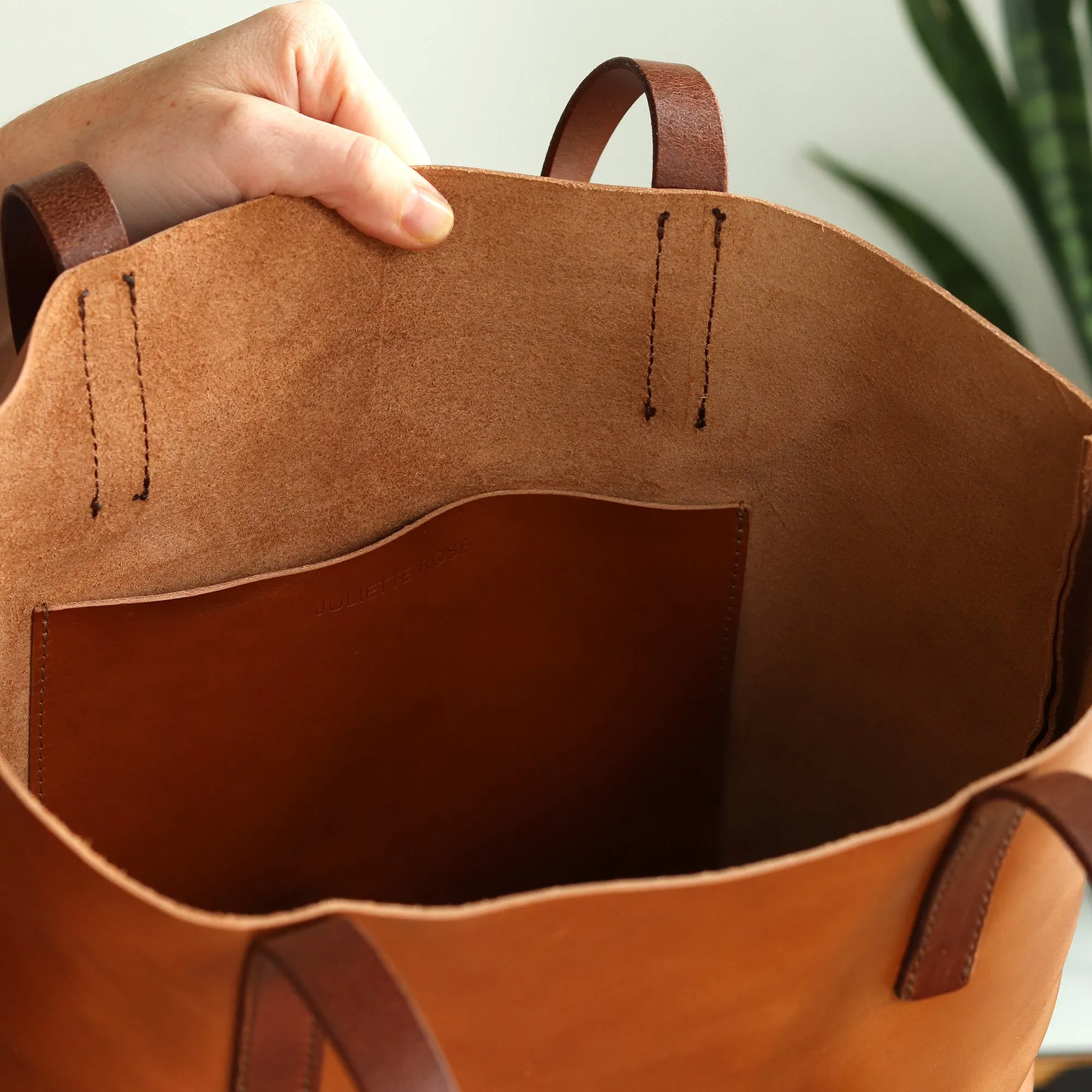 Minimalist Leather Tote - Tan