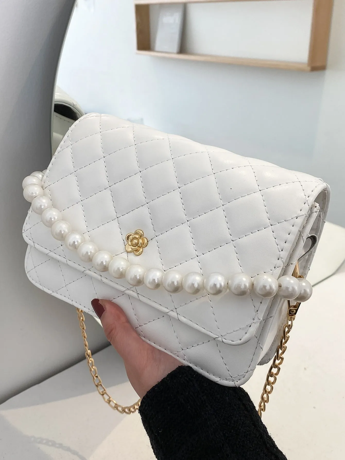 Quilted Faux Pearl Beaded Chain Bag