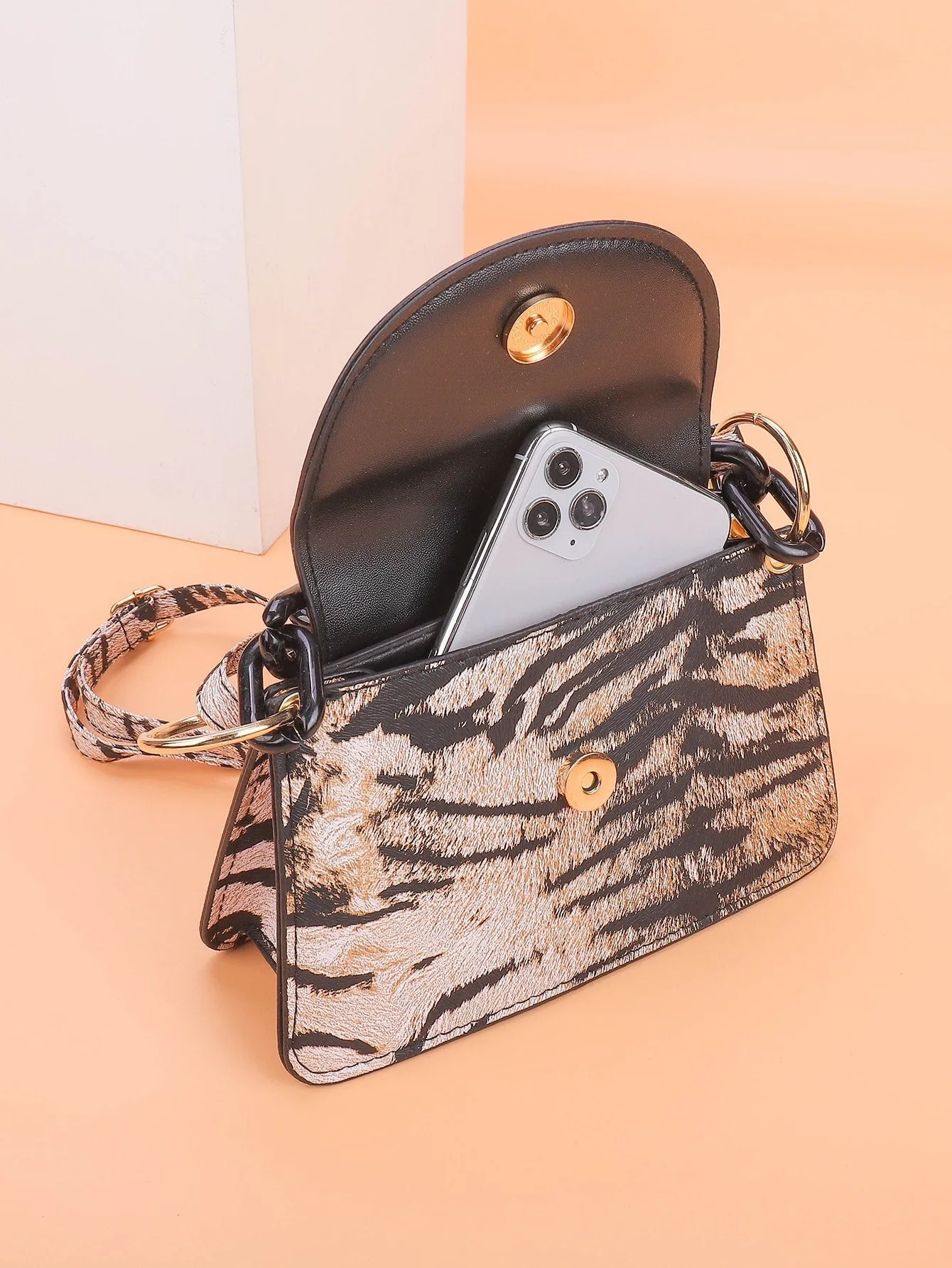 Tiger Pattern Chain Satchel Bag