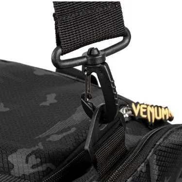 VENUM-02826-535 SPARRING SPORT TRAINING GYM BAG 68 x 33 x 26 cm  Dark Camo Gold